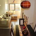 Modern Apartment In The Centre