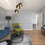 Blue Allure Apartment