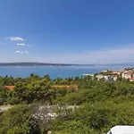 Apartment In Crikvenica 39350