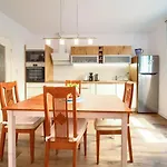 Apartman Bor