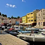 Studio Apartment In Mali Losinj With Terrace, Air Conditioning, Wifi, Washing Machine 4913-2