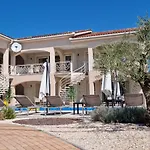 Villa Luka Lopar