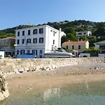 Apartment & Studio Elizabet