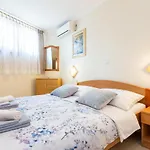 Apartment Sepat With Free Parking Place In Baska