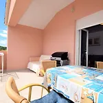 Apartment In Lopar/Insel Rab 38297