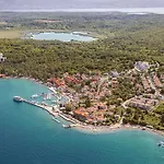 Njivice, Otok Krk, Apartman Dora