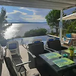 Novi Lux