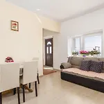 Nice Apartment In Lovran With 1 Bedrooms And Wifi