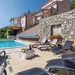 Beautiful Apartment In Moscenicka Draga With 1 Bedrooms, Wifi And Outdoor Swimming Pool