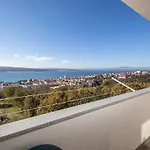 Nice Apartment In Crikvenica With 1 Bedrooms And Wifi