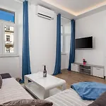 Mary Apartment #1