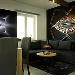 Harbor Apartments 3