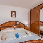 1 Bedroom Awesome Apartment In Prezid