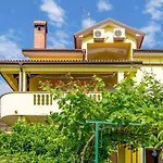 Nice Apartment In Opatija With House Sea View