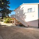 2-Bedroom Krk Apartment - Near Krk Beaches & Town!