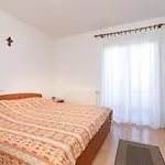2-Bedroom Krk Apartment - Near Krk Beaches & Town!