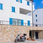 Sea View Luxury Apartment