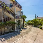 Apartment Peyo