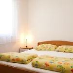 Apartments Glibo Near The Sea And Town Center!