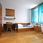 Rooms Studentsko Naselje Ivan Goran Kovacic
