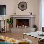 Mulberry Villa