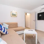 Apartman Lea