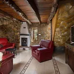 Stone Lady Holiday Home With Pool&Hot Tub,Sauna,Bbq,Garden