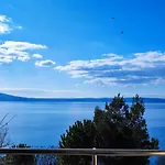 Novi Lux