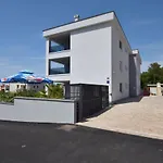 Apartments Lavinia