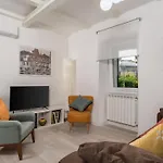 Rona Apartment Secret Garden