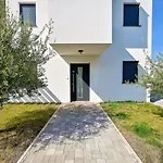 Apartment Flori With Sea View