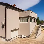 Apartment Rea