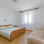 Apartments Ester