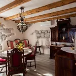 Villa Dunatic