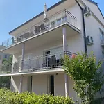 Apartment Gardenview - New!