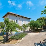 Apartments Pino