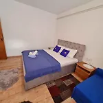 Apartments In Mundanije/Insel Rab 30445