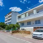 Apartment Megi