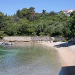 Apartment Suha Punta 5050A