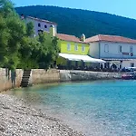 Apartments By The Sea Martinscica, Cres - 14334