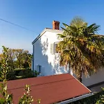 Awesome Apartment In Njivice With Wifi