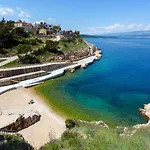 Apartment Vrbnik 5301B