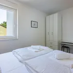 Luxury Apartments Lovorka 3 & 4***/****