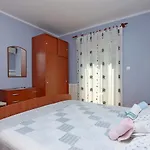 Double Room Vrbnik 5299C