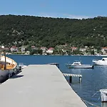 Apartment Supetarska Draga - Donja 15983A