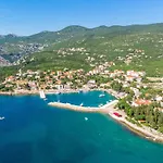 Apartments By The Sea Klenovica, Novi Vinodolski - 11323