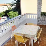 Apartment Palit 5061A