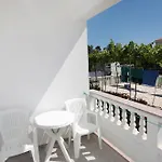 Apartments And Rooms With Parking Space Palit, Rab - 5061