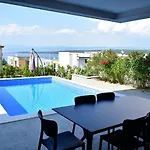 Luxury Apartment Villa - Hadrie D