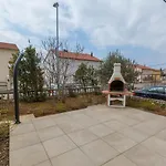 Apartments With A Parking Space Novi Vinodolski - 17359
